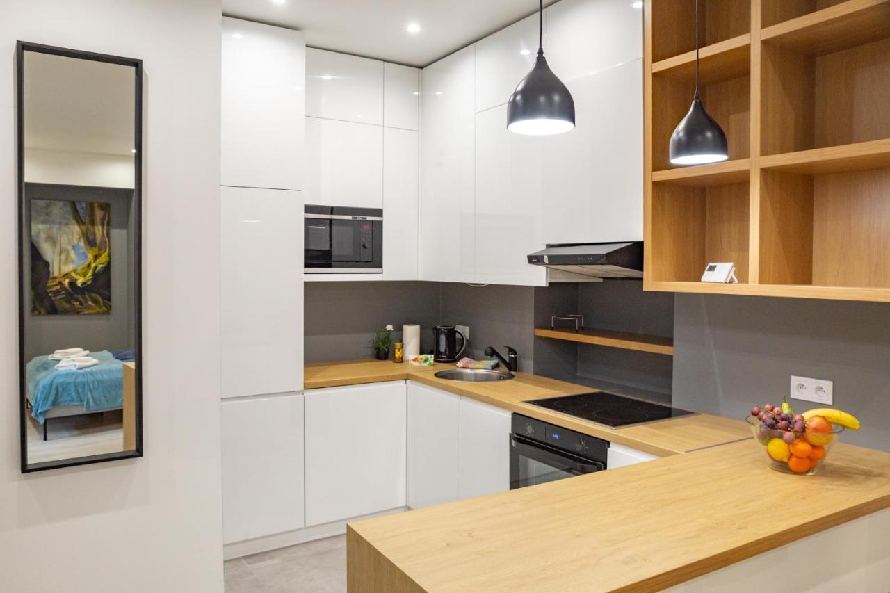 Shy But Shining! Lovely, Stylish & Fully Equipped. Cracóvia Exterior foto