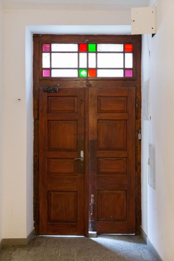 Shy But Shining! Lovely, Stylish & Fully Equipped. Cracóvia Exterior foto